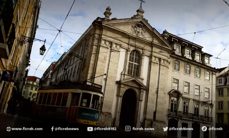 القاصرات